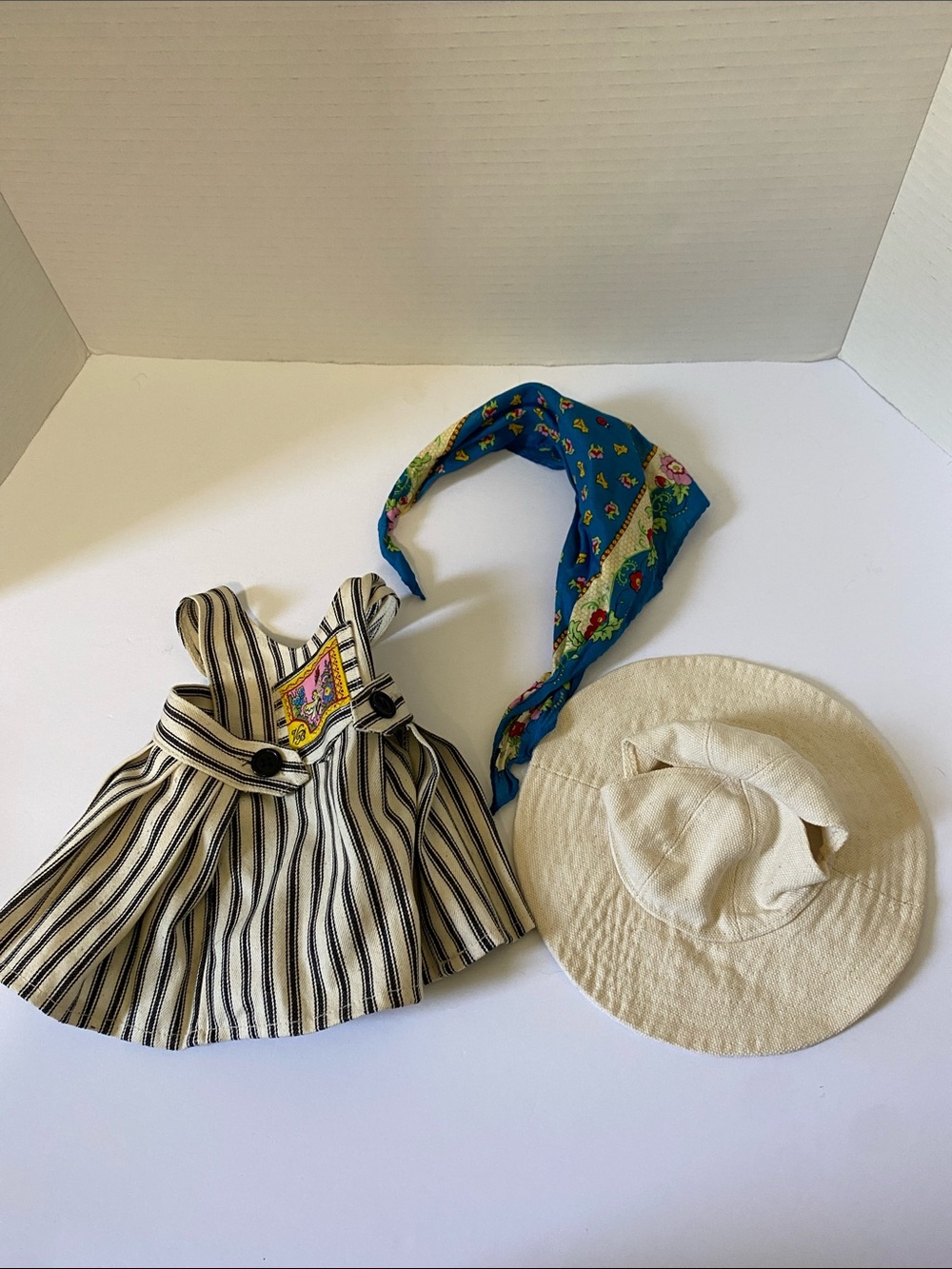 Vintage North American Bear Co VanderBear Vanderwear Beekeeping Bee Dress Set